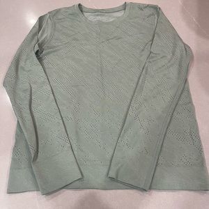 lululemon womens breeze by long sleeve (Sz 8) mint green